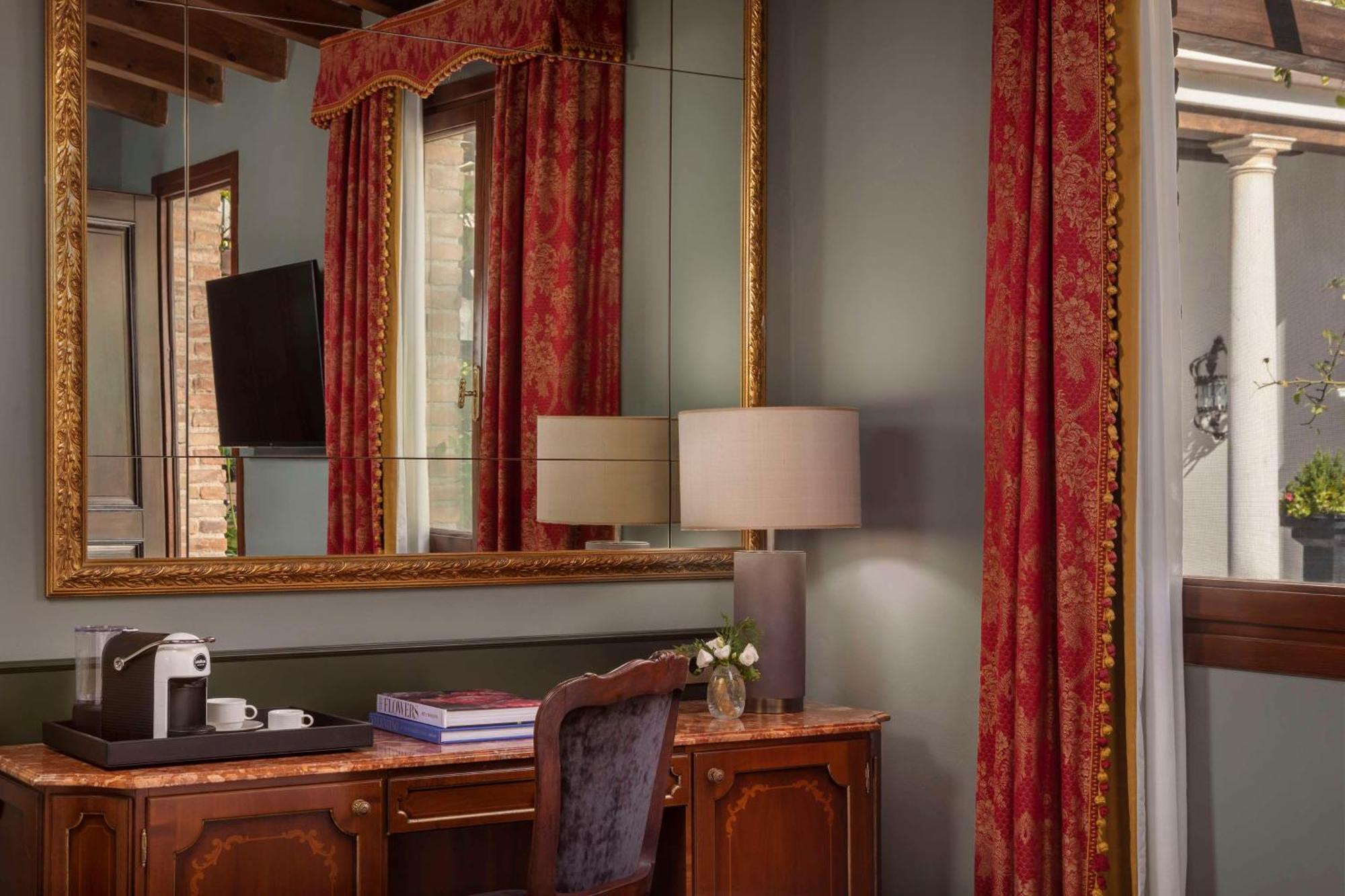 Nh Collection Grand Hotel Palazzo Dei Dogi Venice Exterior photo